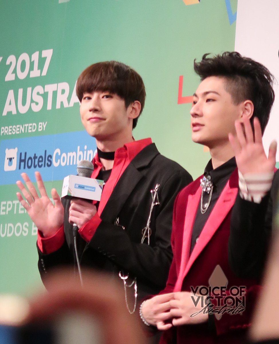 VICTON_Aus's tweet photo. #VICTON #Alice #VoiceOfVicton #KCon17 #KConAus #redcarpetevent #Seungwoo #Hanse https://t.co/XclCDAUtdd