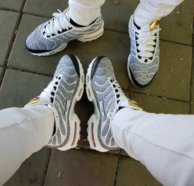 donprinceboy's tweet photo. Whoch slave wants to lick our soles clean? @rtdumb @RTpaypiggy @AlphaPromoSlave @underdeskloser #cashmaster #paypigswanted https://t.co/ZC5YanjNTY