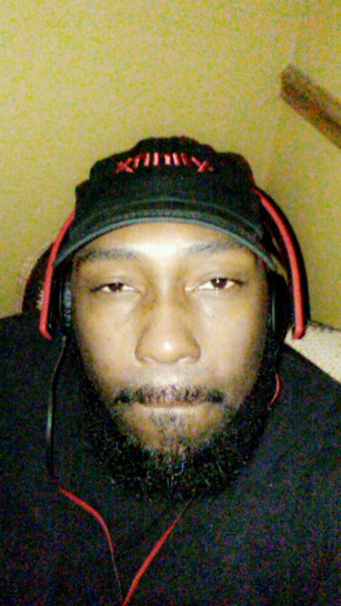 BouieBrandon's tweet photo. Ready 4 grindin pay your dues https://t.co/2yUVqzkf45