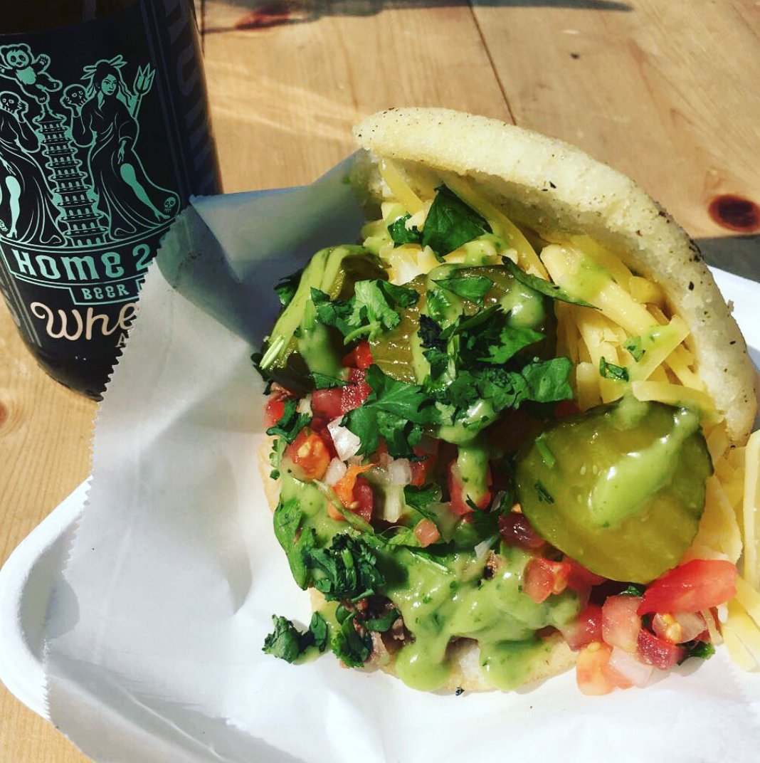 #Veggie Venezuelan arepas with guac, jalapeños, cheddar, feta &amp; salsa served with a fantastic Lithuanian <a href="/Home2Beer/">Home2Beer</a>  wheat craft beer 🌿