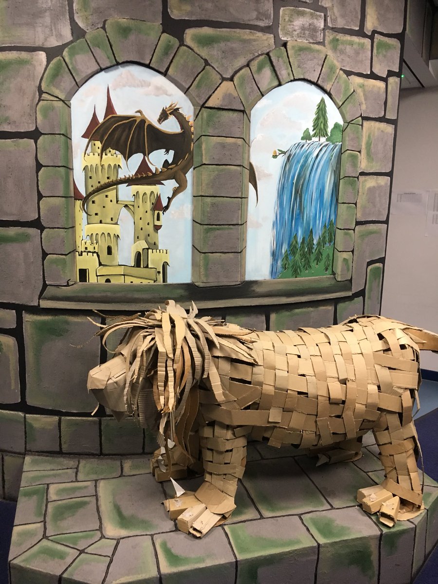 Ginellis64's tweet photo. So many inspirational learning spaces. I even found Aslan. @BarkerCollege #SVT2017 https://t.co/SxbcPivXFl