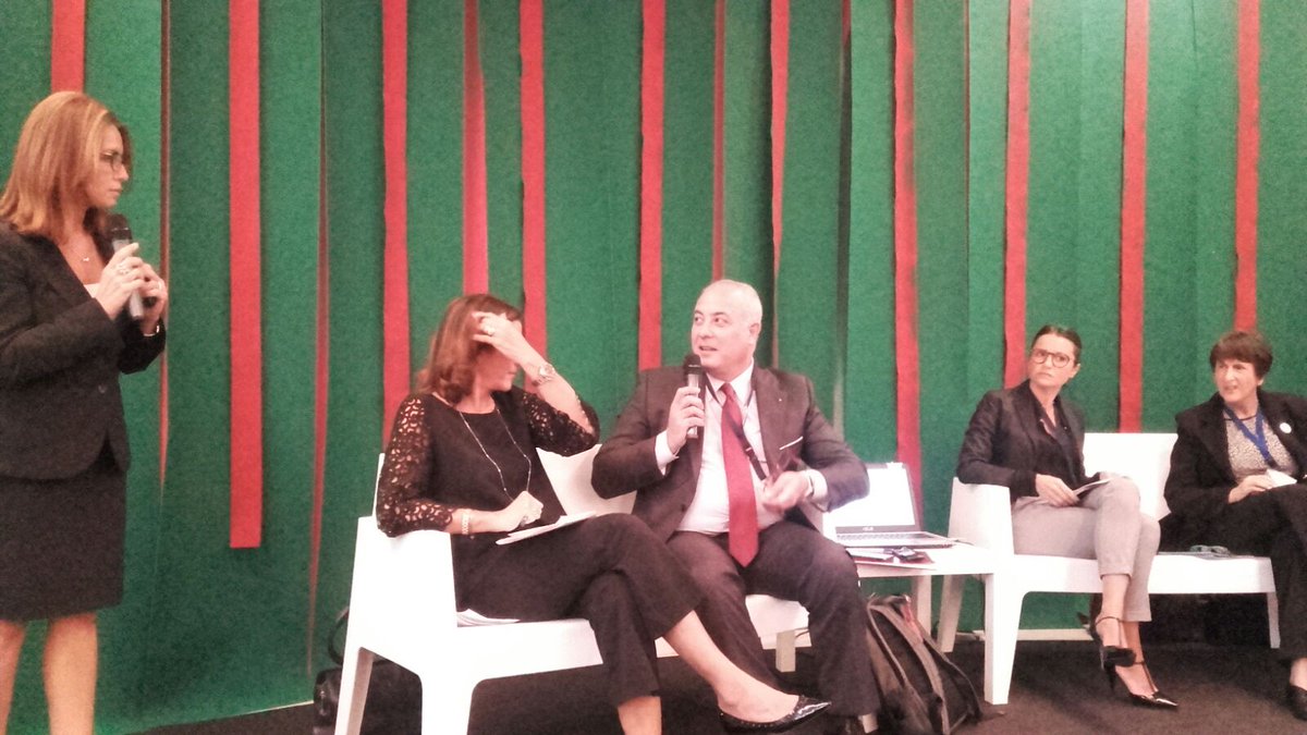 CameraCosenza's tweet photo. Intervento del Presidente @algieri_klaus #OpenCameraCs AL #CSRIS17 https://t.co/9d6DGYglQA