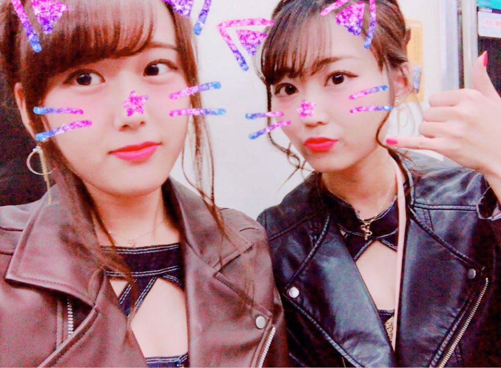 aaalabyou's tweet photo. #AAA 💘💘💘

どんどんおっきくなるにつれて
困難も試練も沢山あると思うけど
私達姉妹を支えてくれた分、
これからもAAAに着いていこう❣️❣️❣️ #aヲタ #姉妹 #手作りコス #宇野コス

#dometour2017 #wayofglory 
#福岡ヤフオクドーム https://t.co/Q6ZmOkVcOf