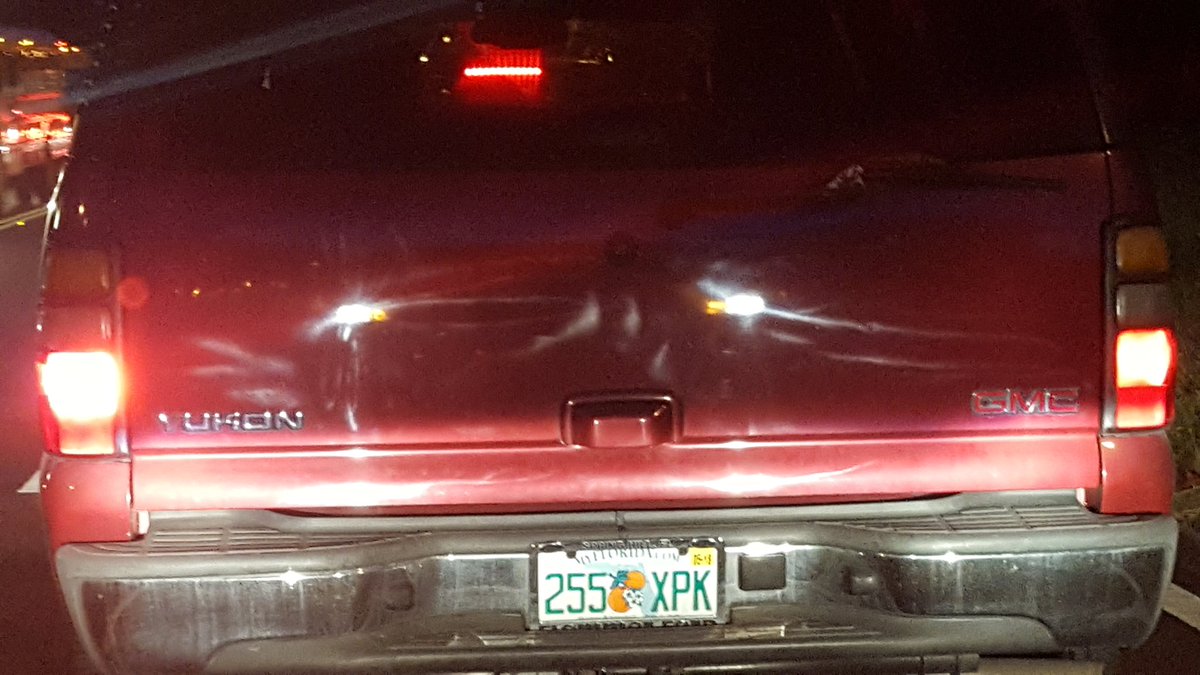 YogaUs's tweet photo. This car literally just almost ran over my son in school parking lot. #RIVERRIDGEROYALKNIGHTS https://t.co/MD8focA1V0