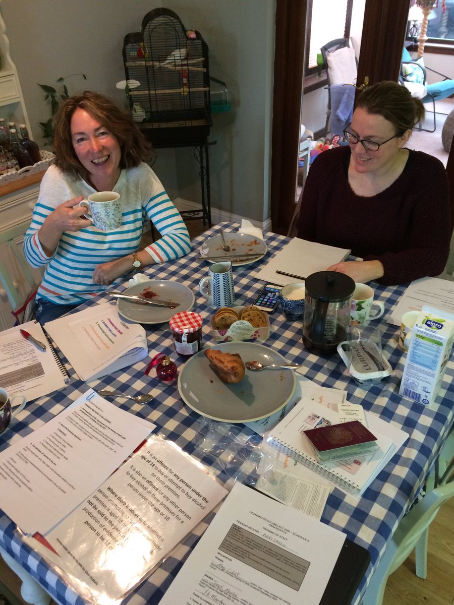 ClassCocktails's tweet photo. This is what 2 hours training looks like @gosh_creative #licensingobjectives #vertex #westkilbridefestival https://t.co/pWRGK6pAqo