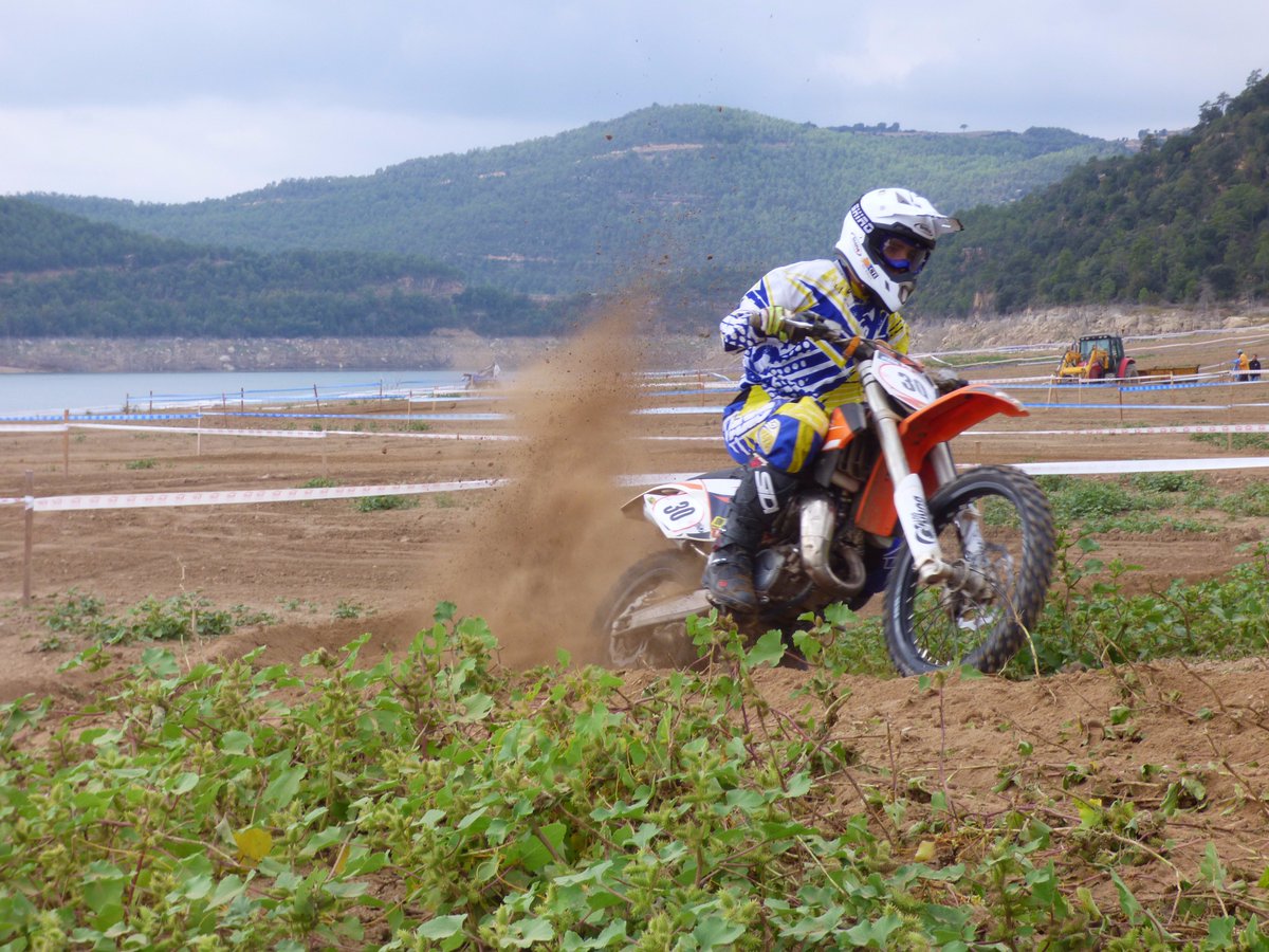 FCMotociclisme's tweet photo. Reportatge de l'Enduret de la Clua. @motoclubsegre #LaClua #Enduret #fcm
➡ https://t.co/DPYDvEGcJV https://t.co/MnQjFA6Qn4