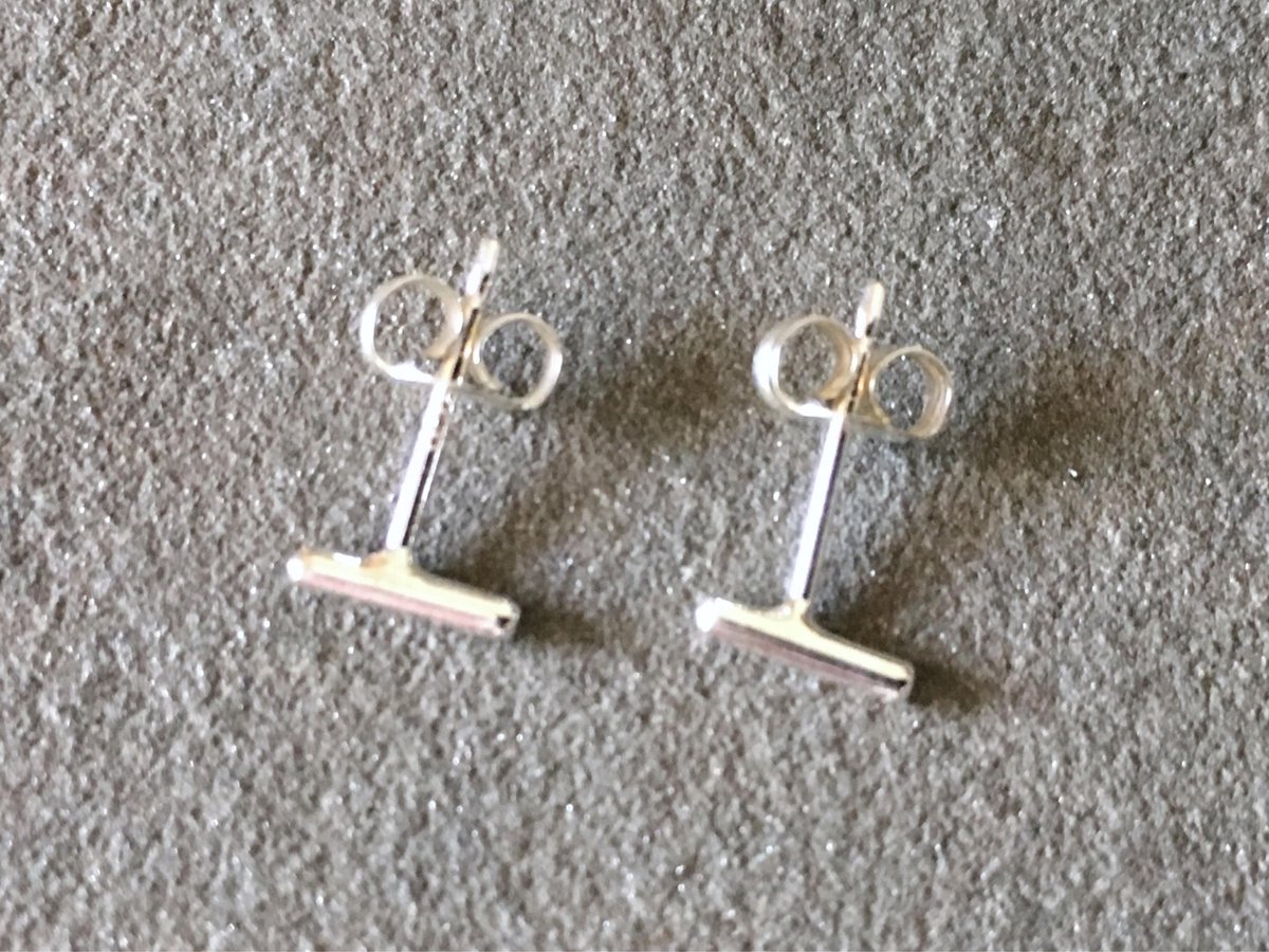 SilverSculptor's tweet photo. Bar Studs, Dainty Bar Earrings, Minimal Studs, Contemporary St… https://t.co/n3WHOQL0ij #SilverSculptor #SimpleStuds https://t.co/oj77GIB7vN