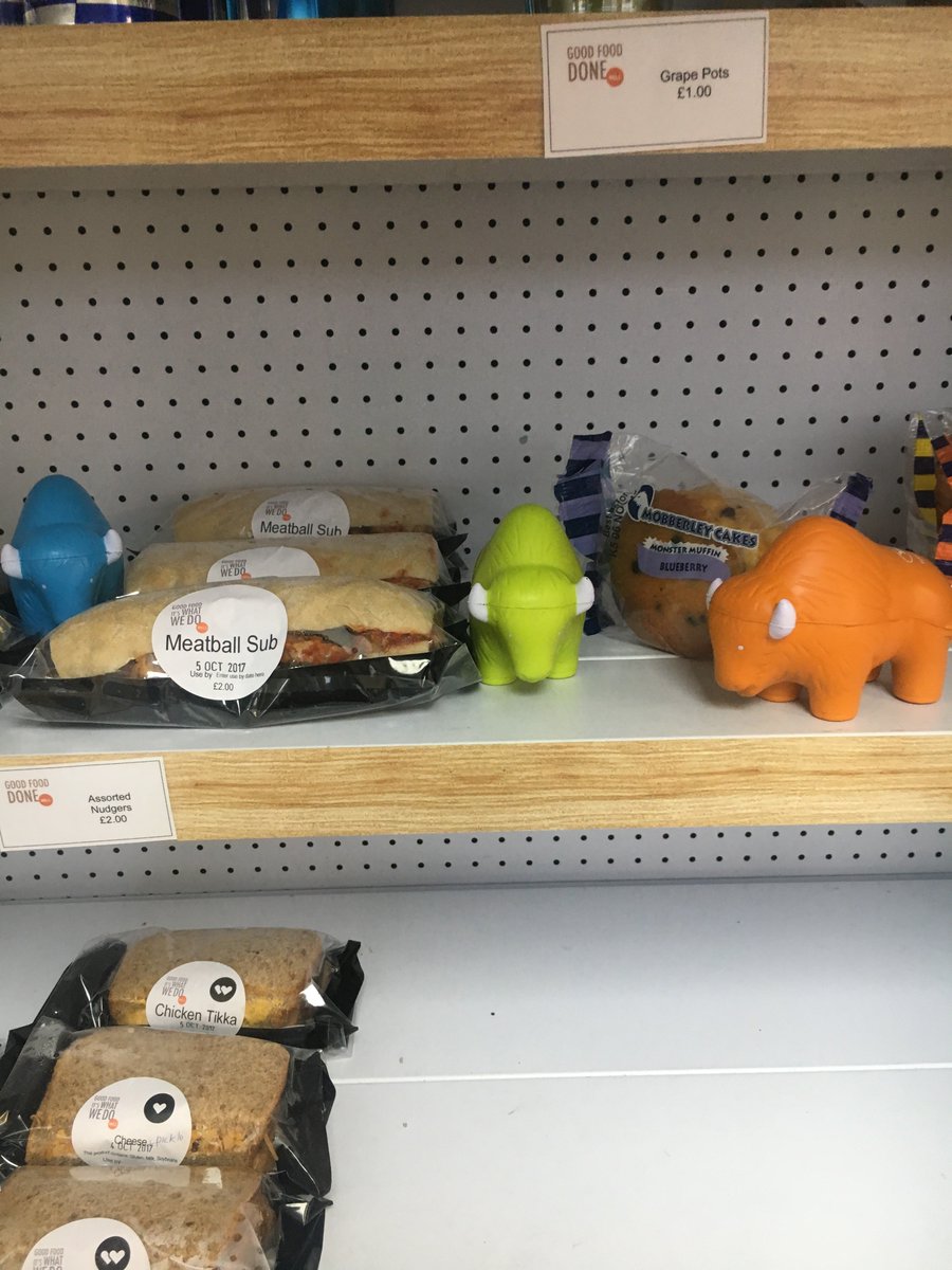 Yak_Adventure's tweet photo. It's Wednesday and our Yak's are feeling hungry! What will they choose for lunch? 🤔What are your Yak's getting up to today! #WheresYakAt https://t.co/FH8kOdJMbB