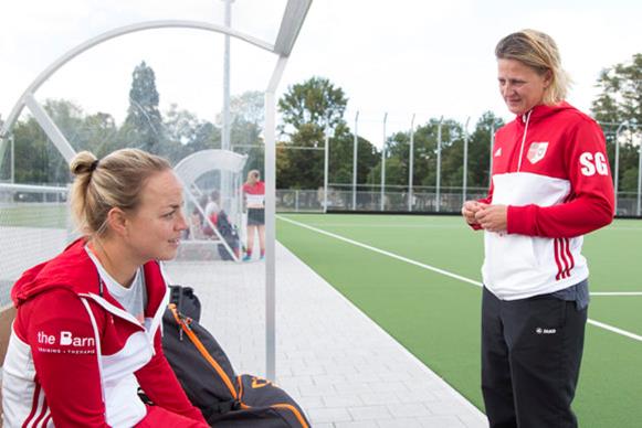 FIH_Hockey's tweet photo. Academy courses inspiring the next generation of female coaches! 👏👌
👀📖https://t.co/GrNUo1XynP 
📸 Willem Vernes https://t.co/hkSYXC5JPG
