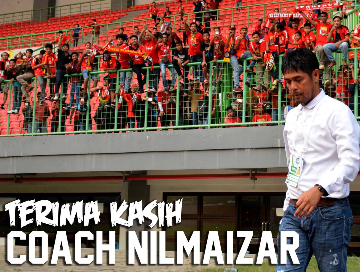 SemenpadangFCID's tweet photo. Terimakasih Coach Nilmaizar, kebersamaan selama ini luar biasa. Semoga sukses terus Coach. https://t.co/kX0wCCtzRs