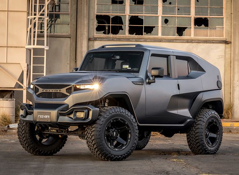 designboom's tweet photo. rezvani's tank SUV is an extreme tactical urban vehicle with 500-HP https://t.co/AhndhGWVjr https://t.co/WjR5FH4AZJ