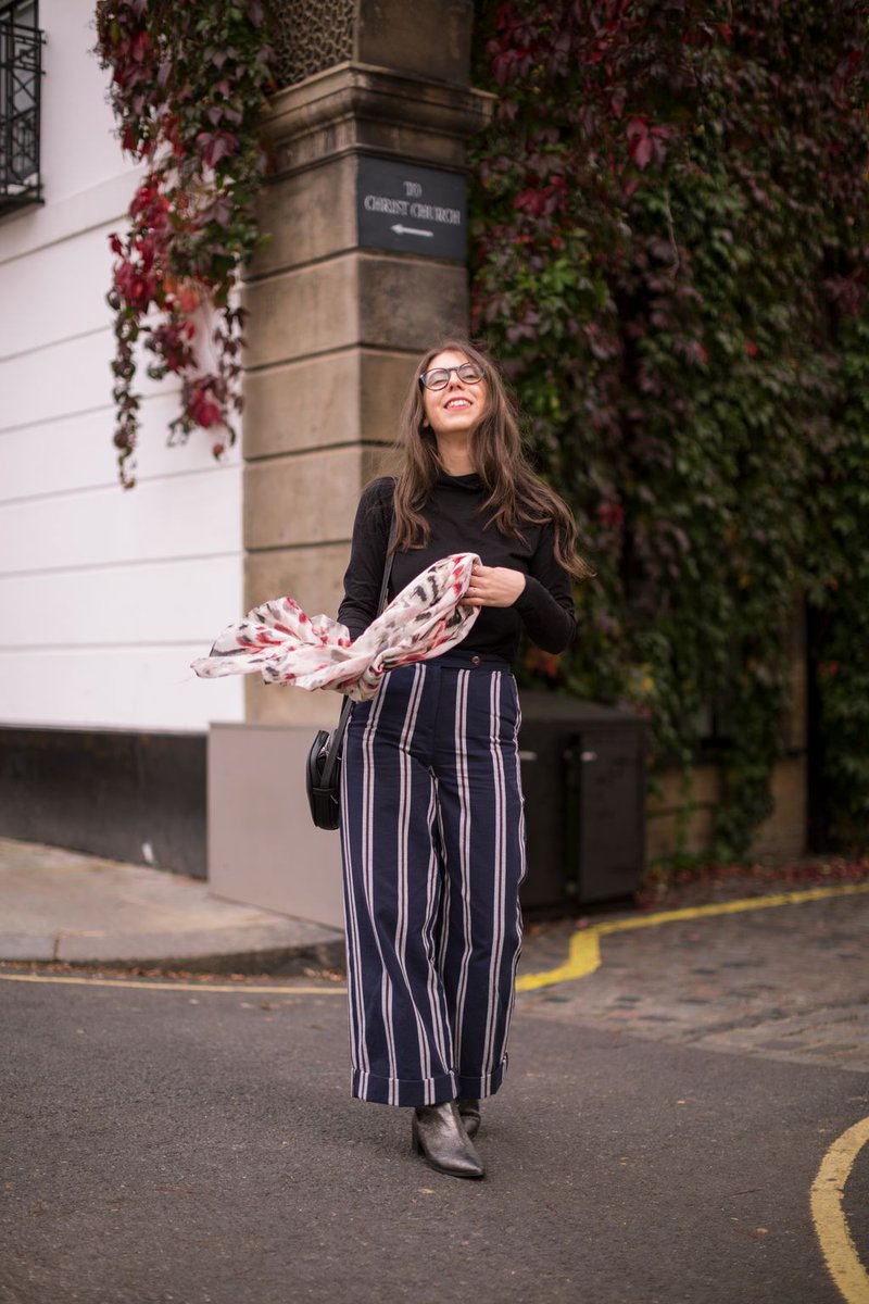 laurenbritloves's tweet photo. Today's post is all about THE @PeopleTree trousers 😍 https://t.co/hKkKpXSA2c #BloggingGals #fashion #ecofashion #thegirlgang @Bloggeration_ https://t.co/K0J86vSnmd