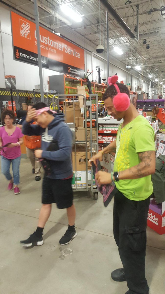 Bernard Foster tweet media