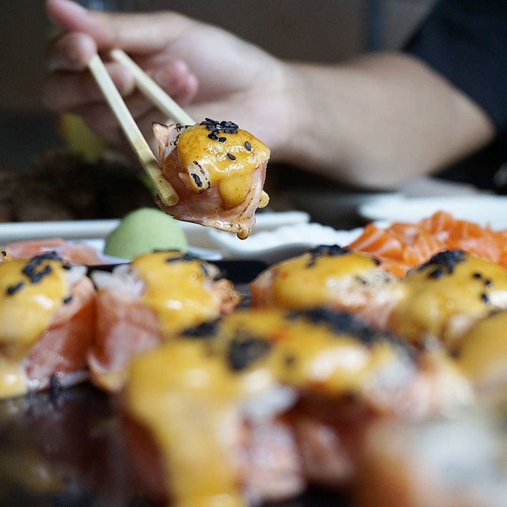 when you're actually on a diet but your hands know exactly what's your desire 🙊🙉🙈
.
.
.
have a great dinner everyone !