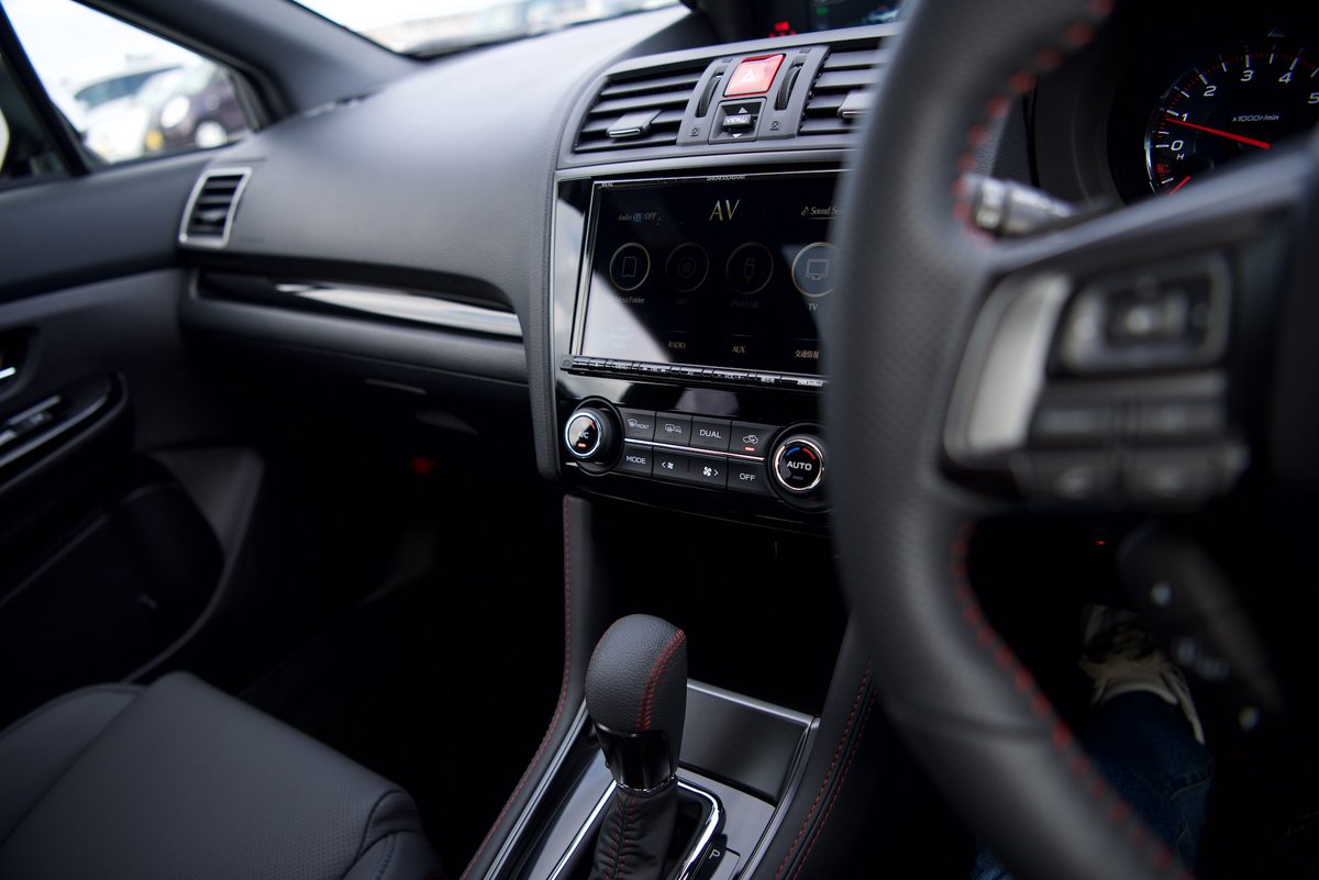 モーゼﾉﾚ Twitter પર Wrx S4 D型 内装写真 スッキリしたセンターコンソール ダッシュボード周り メーターの配色は気に入ってる 特にメーター色はd型購入の決め手のひとつ