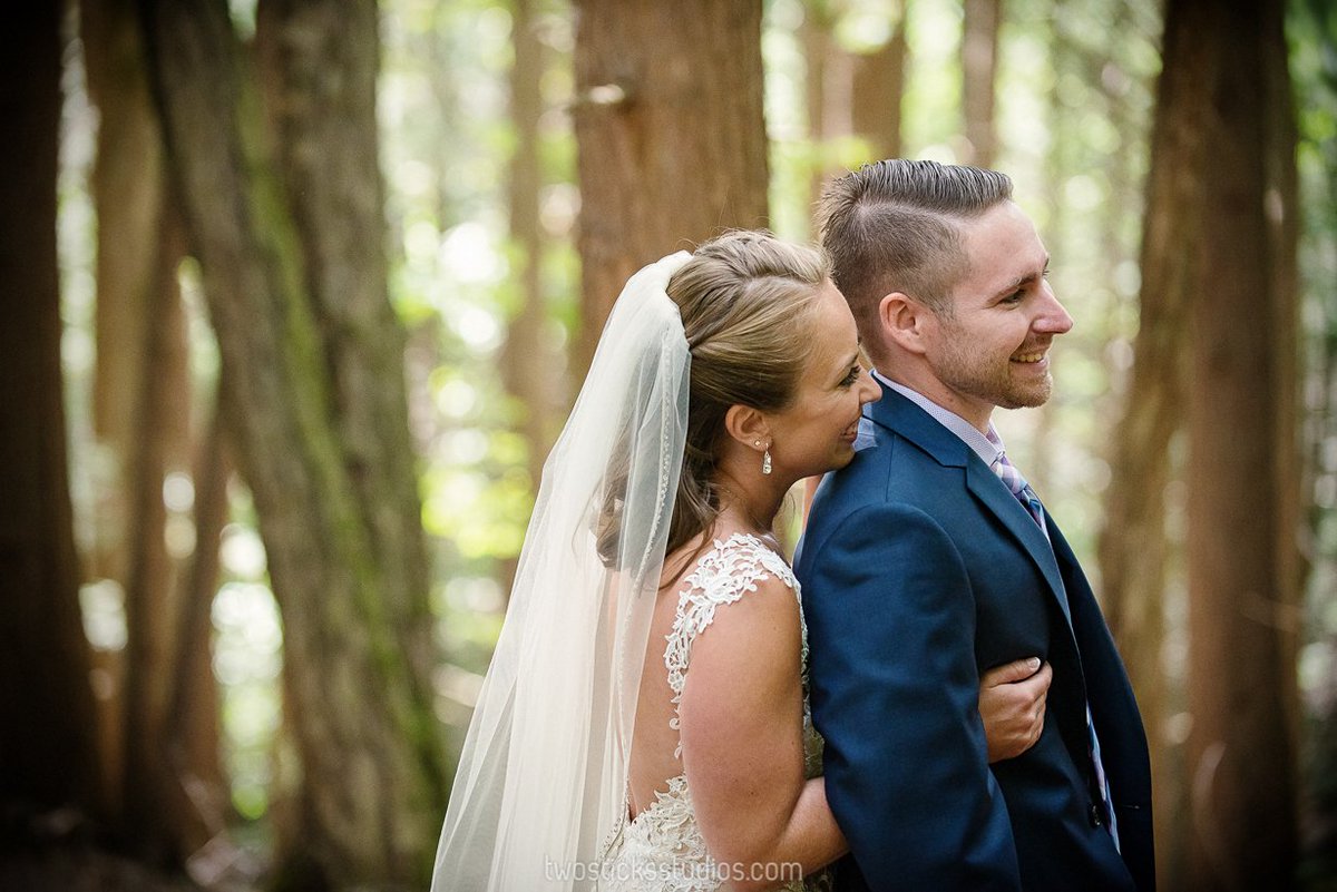 2sticks's tweet photo. First look for Leslie and Zack! #firstlook #wedding #love #bride #groom #poconos https://t.co/RIgbVWdTBs