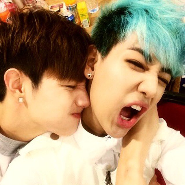 Got753622057's tweet photo. คนนี้ของต้วนต้วนหวง(เดี๋ยวต้วนทำสัญญาลักรูปตัวmก่อน) #MarkBam #BamBam #ต้วน #Mark #NOMINATEGOT7 #MTVEAM #คนขี้ชิป #คนหวงแฟน #GOT7 #Got https://t.co/4lM5QZe7mB