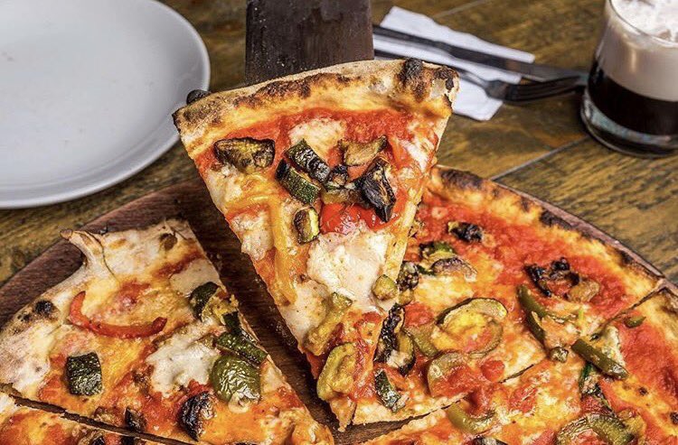 malucolpl's tweet photo. Imagine a vegan pizza night, every week, on a Monday π€π€π€ #veganpizza #gsgliv https://t.co/3mHg398FSO