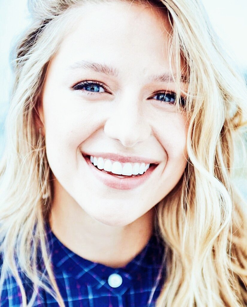 Happy Birthday Melissa Benoist   