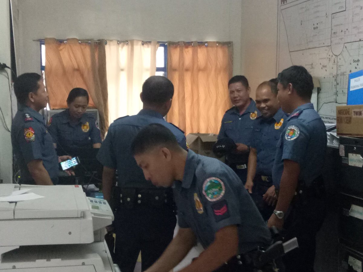 jmakiatan's tweet photo. IOBC CL 81-2017, GROUP 5 conducted inspection and validation of records..@pro12ridmd @didmpnp @rdpro12
#day3pm
#stationdeployment https://t.co/zr7yeAc3tC