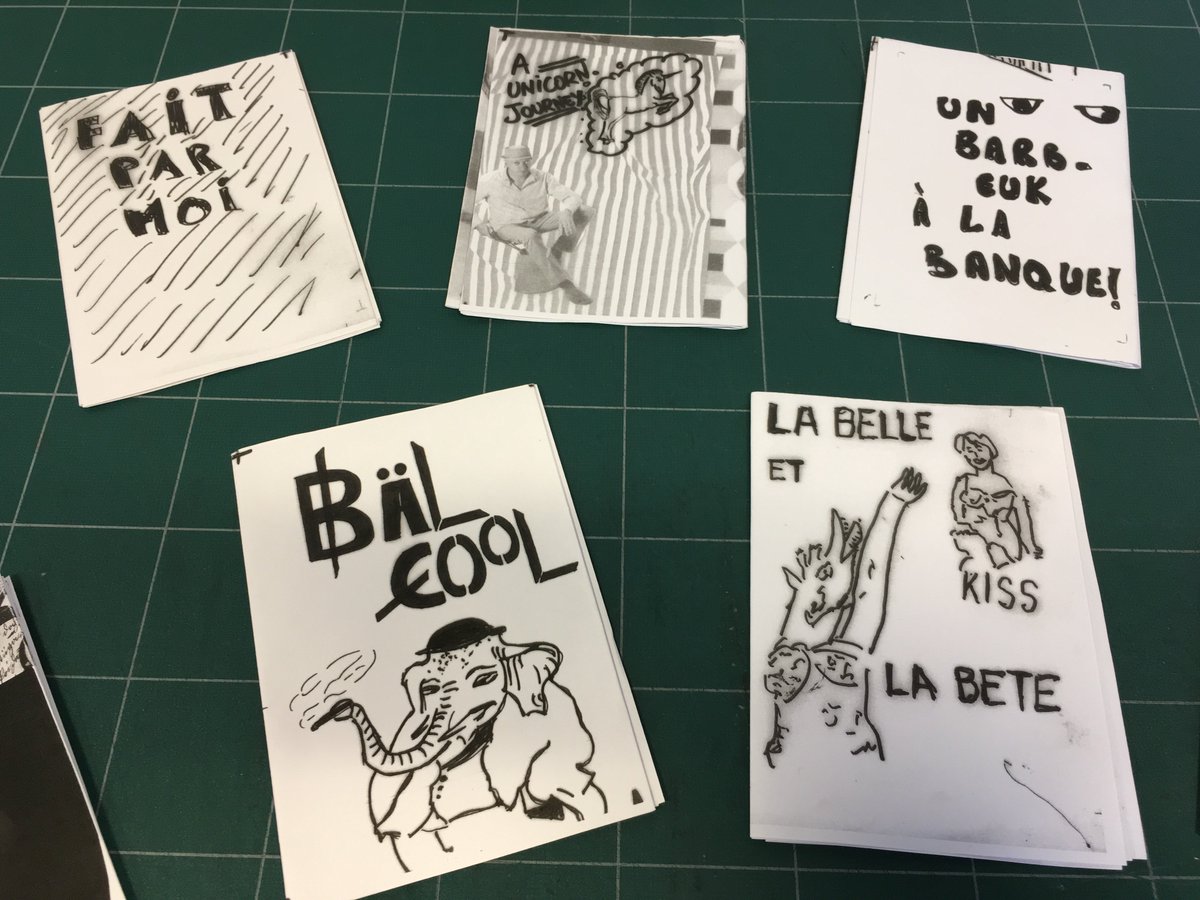 bibforney's tweet photo. Samedi dernier on a fabriqué des #fanzines avec une seule feuille A3 avec @udoduf ! Grand succès, merci à eux https://t.co/z9vSekZtXG