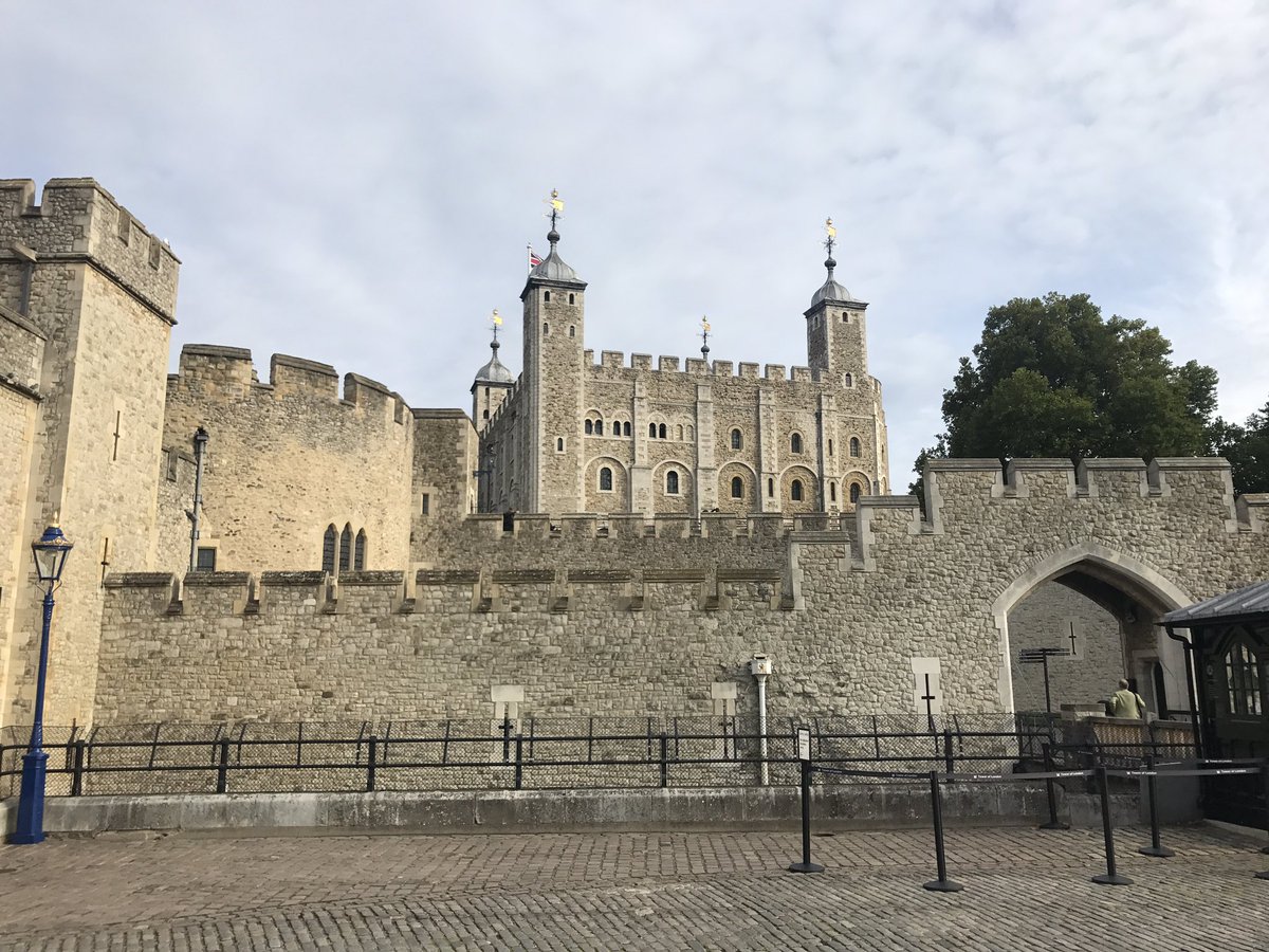 ewbuk's tweet photo. We are having a great time today at the @outstandingb #TOPS2017 event at the Tower of London! https://t.co/JLfid0uIFq