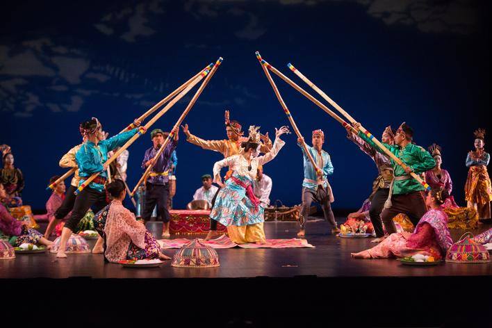 iedfcindia's tweet photo. Tinikling is a traditional Philippine folk dance which originated during the Spanish colonial era.
#IEFF2017
Contact: 9871289747/ 9810556440 https://t.co/YIDP0XWstj