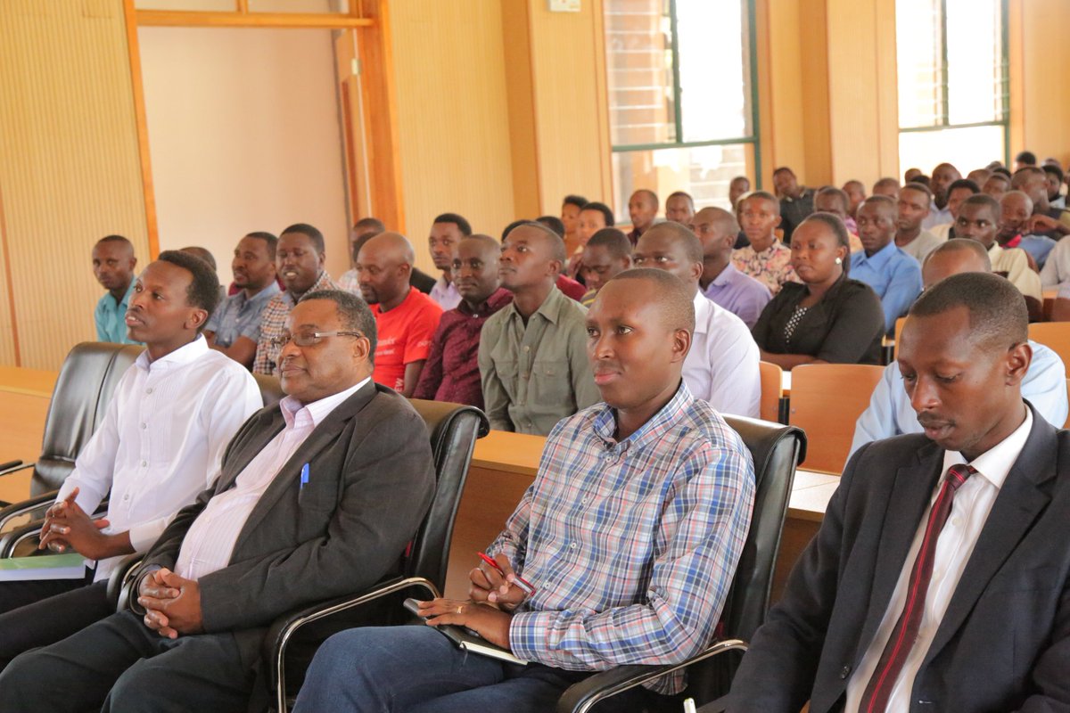 MusanzeCollege's tweet photo. #Intoremuzindi A public talk on Drugs abuse & Human Trafficking was delivered by Superintendent KABASHA Eugene; Regional Police Commander https://t.co/A8Rs5sNsor