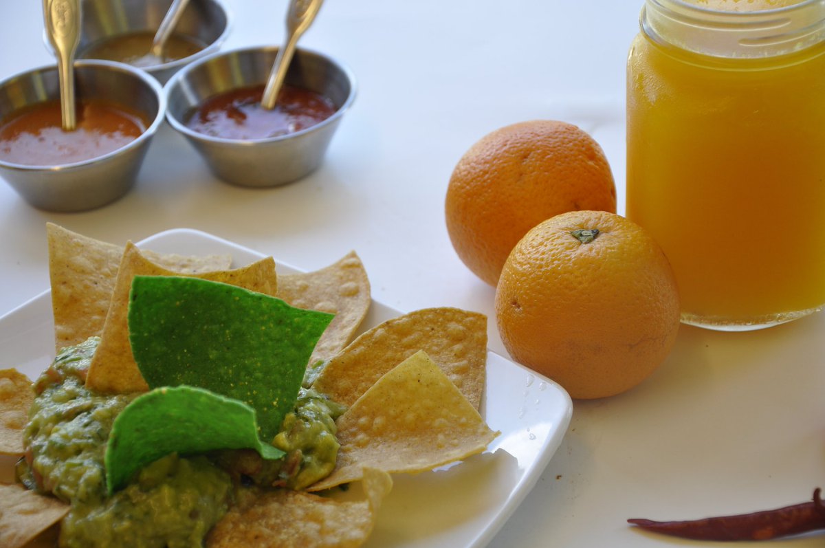 LeRoiduTaco's tweet photo. Something lightly to start your day? Come and try our breakfast menu🍊
#throwbackla #mtlblog #mtlblognews #montreal #montréal #mtl #quebec https://t.co/DsRIPLTAsu