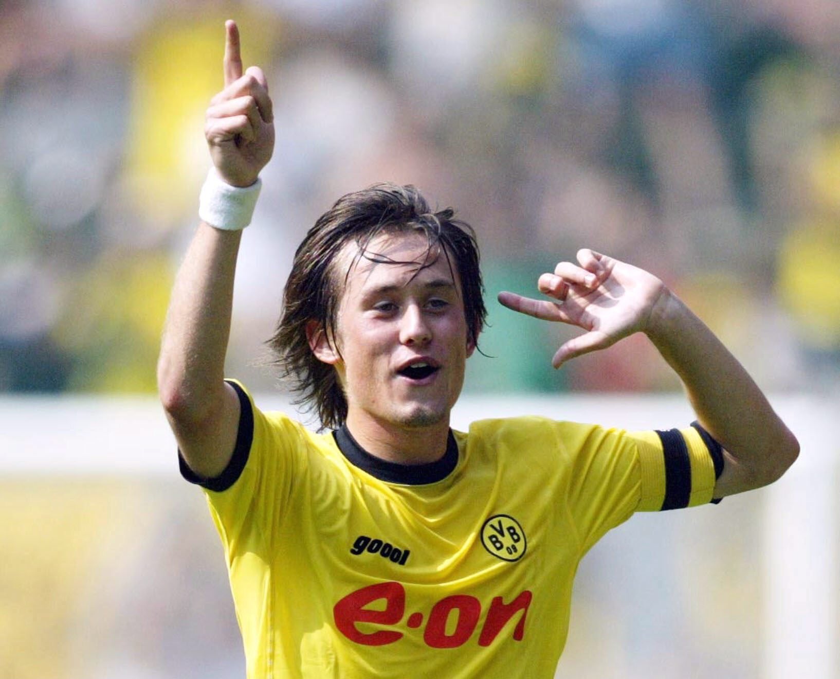 Tomas Rosicky 37 ya  nda, 
Do um günün kutlu olsun,
Alles Gute zum Geburtstag,
Happy Birthday, Tomas !! 