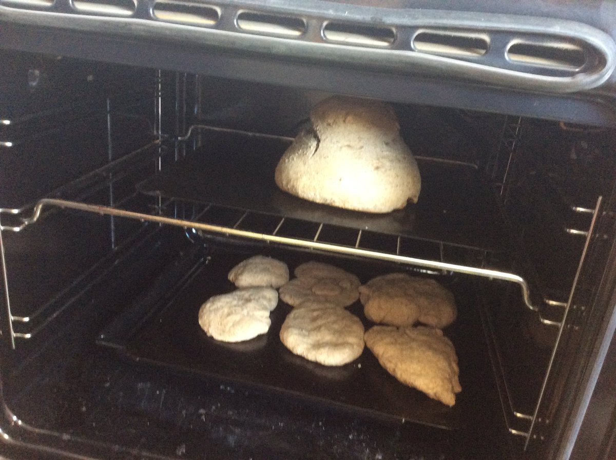 stcharleshullFS's tweet photo. Baking and tasting our bread! #autumn #earlyyears #hull #education #talkforwriting #TfW #littleredhen https://t.co/gGYVtDVHLi