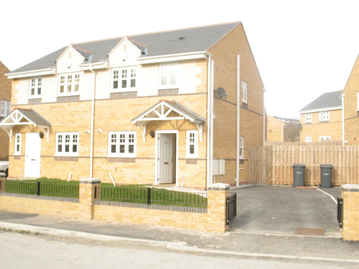 BHorseProperty's tweet photo. 3 bedroom #rent #Bradford #viewings £550 pcm https://t.co/RjknPUEM6P