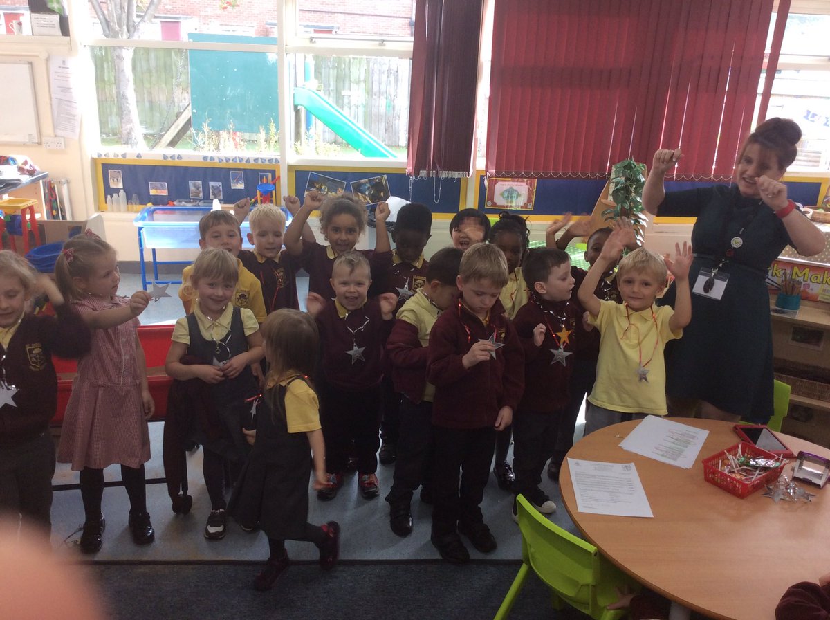 stcharleshullFS's tweet photo. Well done to everyone in F2 who got 100% attendance last week!!!! #education https://t.co/xArqGbQ8PN