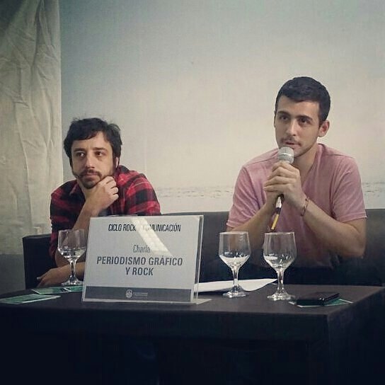 pqbtv's tweet photo. Así pasaba la 2da jornada de #RockYComunicación de la mano de @santitorres (@BillboardArg) y @Juan_Barberis (@supleno)

#PeriodismoDeRock https://t.co/M2wYyE06Nq
