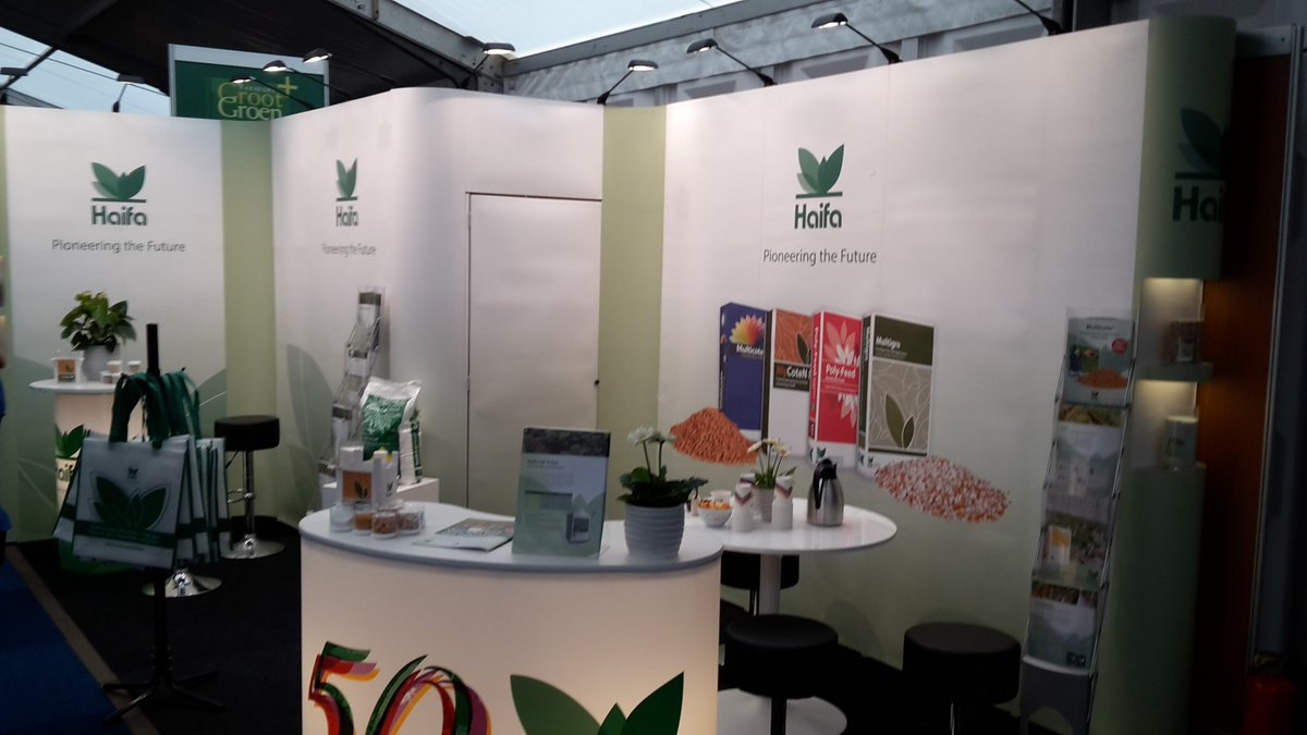 FonnyTuijt's tweet photo. U bent van harte welkom op onze stand tijdens boomkwekerijbeurs GrootGroenPlus. #haifa #multicote #polyfeed #soluplant #CoteN #CoteNMix https://t.co/XOLil18nNz