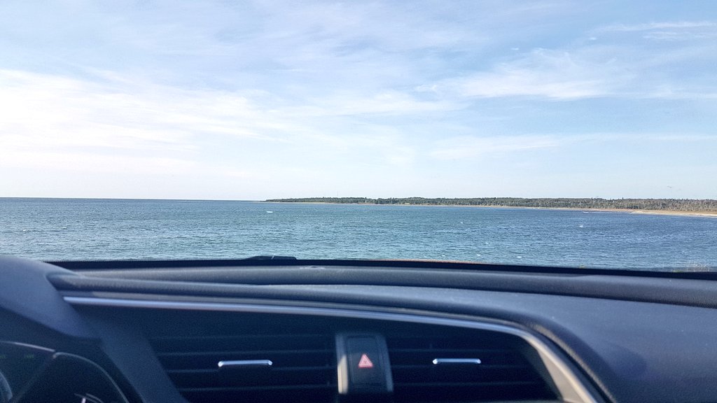 KeneshaLewis1's tweet photo. Sitting in my car listening to the ocean waves #atlanticocean https://t.co/nmsSxjbr1m