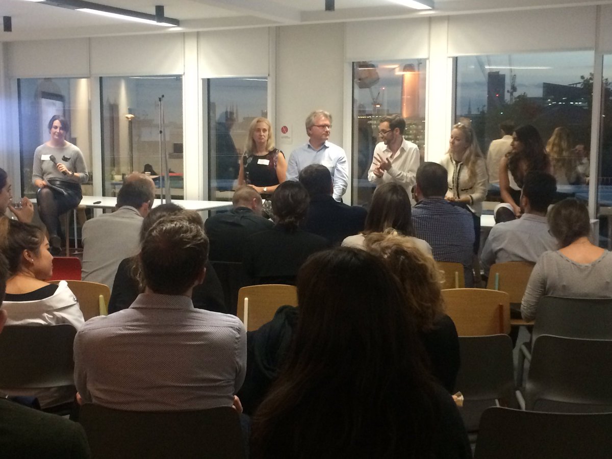 HK_London's tweet photo. Fun, engaging conversation at @DataAllianceWPP Data Date Night! #hkdata https://t.co/0Z7IeNAylB
