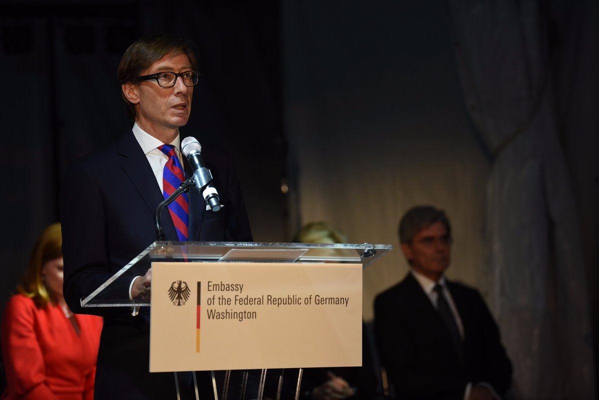 SiemensUSA's tweet photo. The U.S. and Germany have a long history of collaborating and innovating together. It was an honor to celebrate #GermanyUnity w/ @AmbWittig. https://t.co/3snIHlPeVP