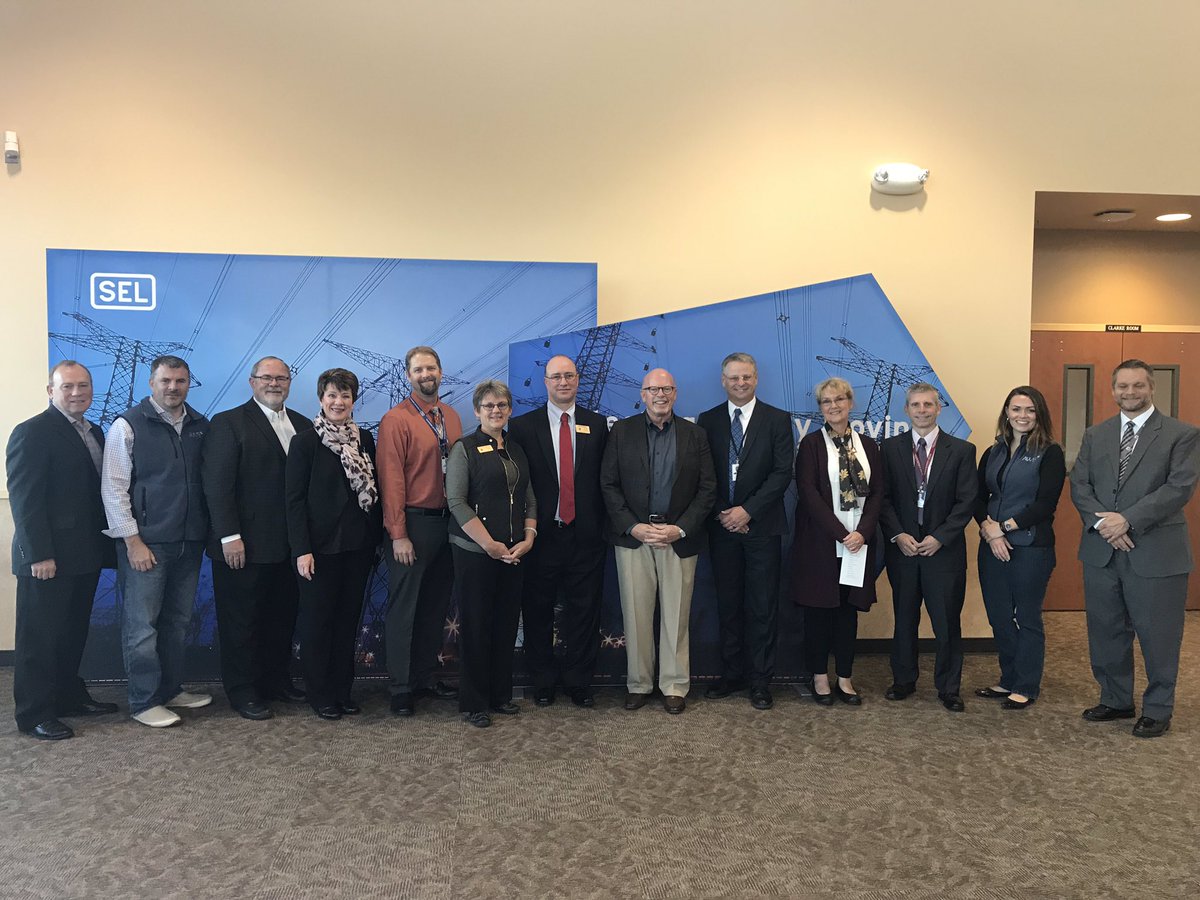 awbolympia's tweet photo. SEL is a great example of innovation and world-class employee-owned manufacturer! Thanks for hosting us, @SEL_News! #MfgisWA #isignedthebus https://t.co/AiC6Ll82dN