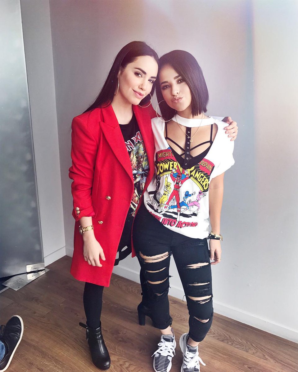 iambeckyg's tweet photo. "Sos una belleza" 💋😘👯🔥✨ @laliespos https://t.co/yCJAnpiI9m