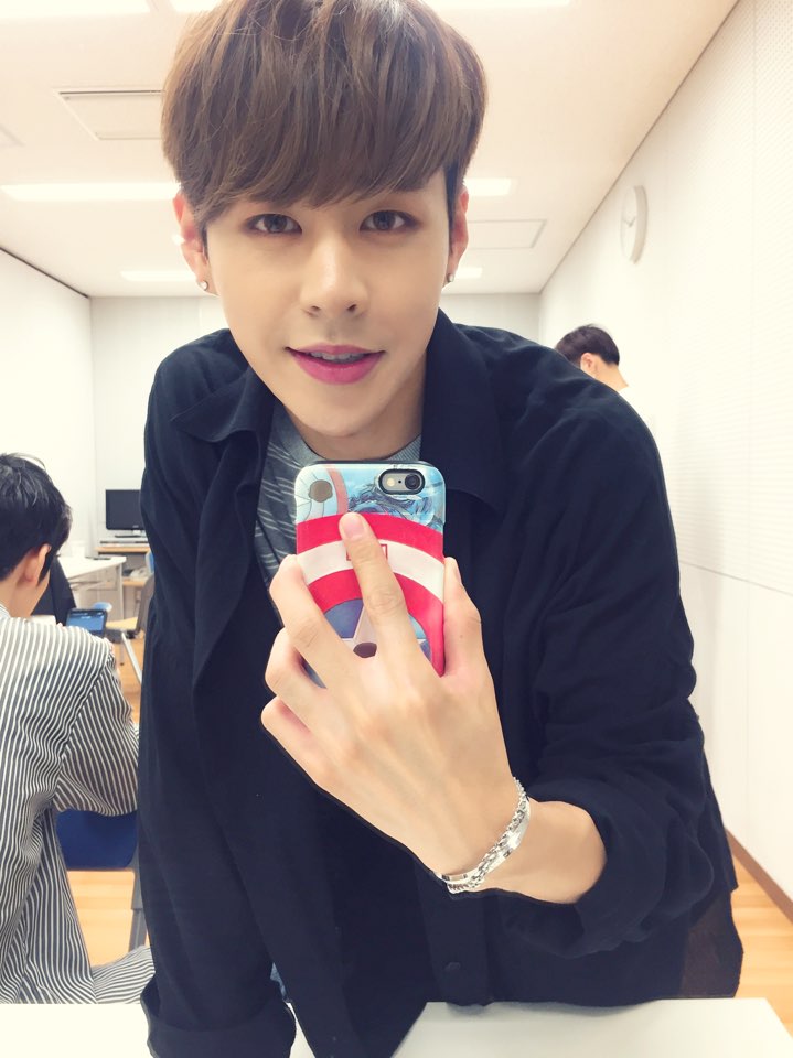 Imfact_FR's tweet photo. [Twitter] 280917
[TaeHo]
La cinquième heure scientifique avec #TaeHo arrive bientôt
#ScienceStarQ à 7h sur EBS♥ https://t.co/9G8xBNsvM8
