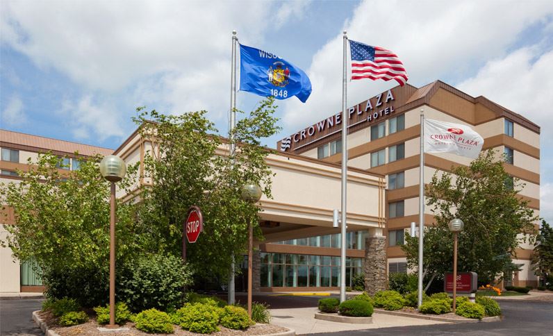 GF_Hotels's tweet photo. The @CPMadison is hiring a Director of Sales &amp; Marketing to oversee the entire Sales department. More details at https://t.co/FOHd9VgOK8 https://t.co/BfRFcNpauk