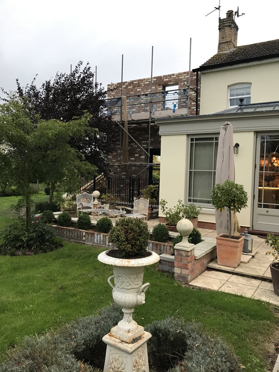 MinsterGroupLtd's tweet photo. #extension #renovating flying now, roof on soon #topteam @stirlindev #countryhome #stillloadstodo #cantwait https://t.co/51JRLnxdFJ