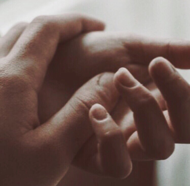 chapter030423's tweet photo. Daisies
Hazy
In love
Crazy

Ember
Tender
You kissed me,
Remember.

#noren #젠런 https://t.co/1h9o7Qx4QR