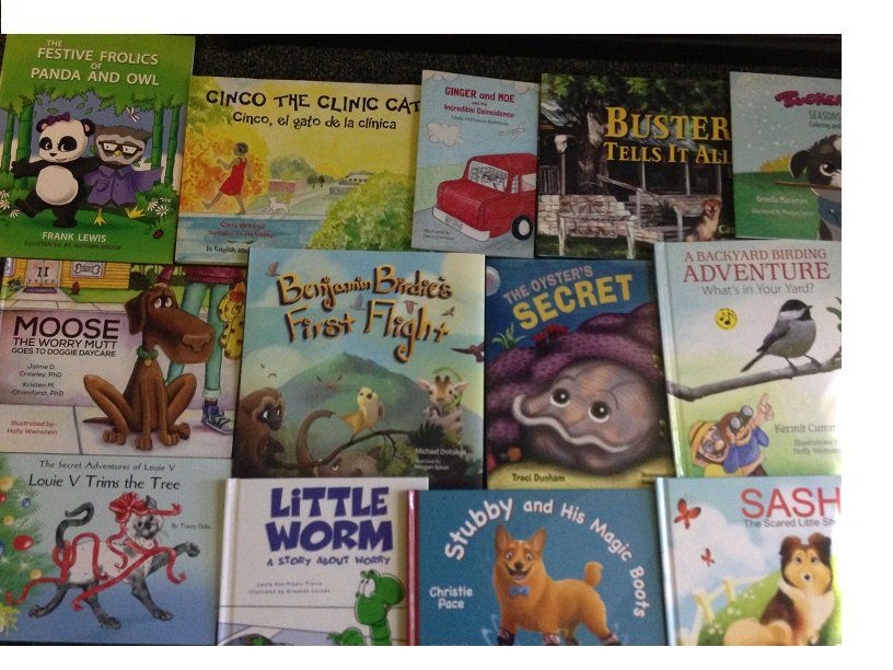 From cats and dogs to pandas and owls, we LOVE our animals <a href="/BrownBooksKids/">Brown Books Kids</a> ! Happy #WorldAnimalDay <a href="/worldanimalday/">World Animal Day Official</a>, fellow animal and book lovers! #animals #bookworm #booklovers #books