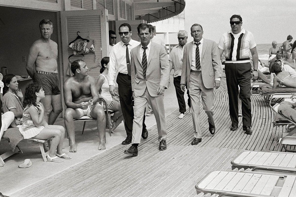 RotellaGallery's tweet photo. Singer & Actor Frank Sinatra at Miami Beach (1968)
@Terry_ONeill @IconicImagesNet #TerryONeill #RotellaGallery #IconicImages #FrankSinatra https://t.co/j8otF1VJs0
