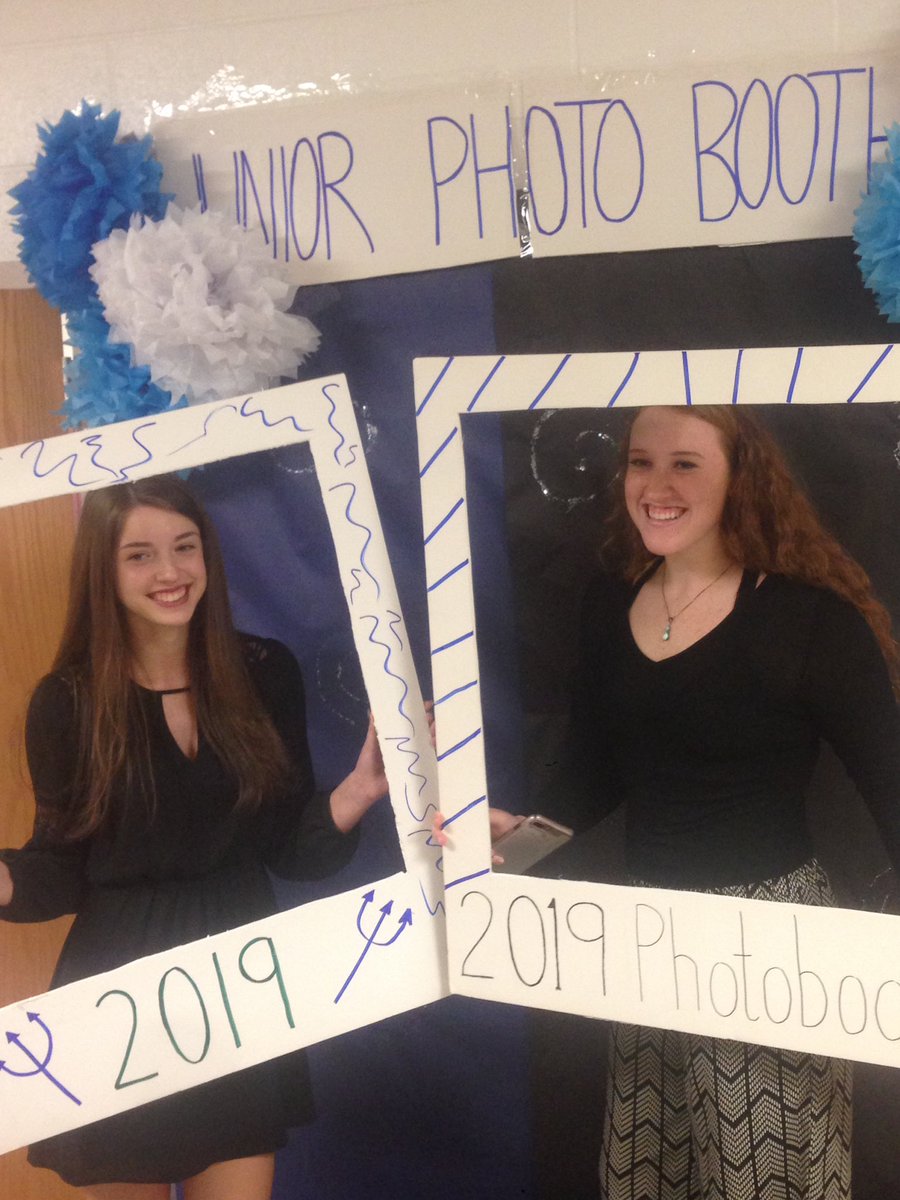 ewingsvoice's tweet photo. Check out the photo booth in the Biz Hall. Earn points for Spirit Week when you submit pics to @EwingStuCo https://t.co/LYrhH4FAJG