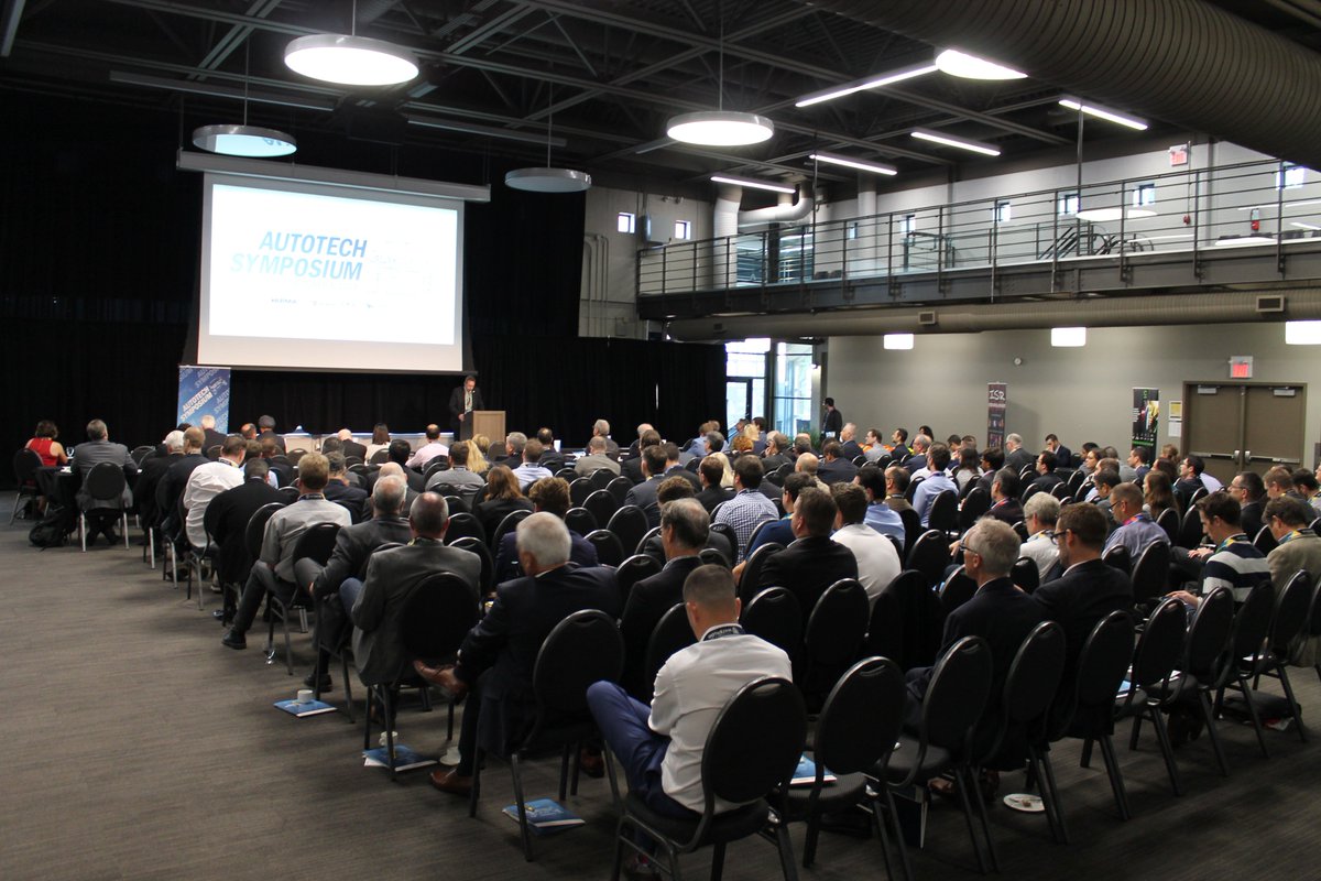WaterlooEDC's tweet photo. Start your engines, we are off with #AutoTech17 and a full house! #autotech #WRawesome https://t.co/1kmsJh2Lzo