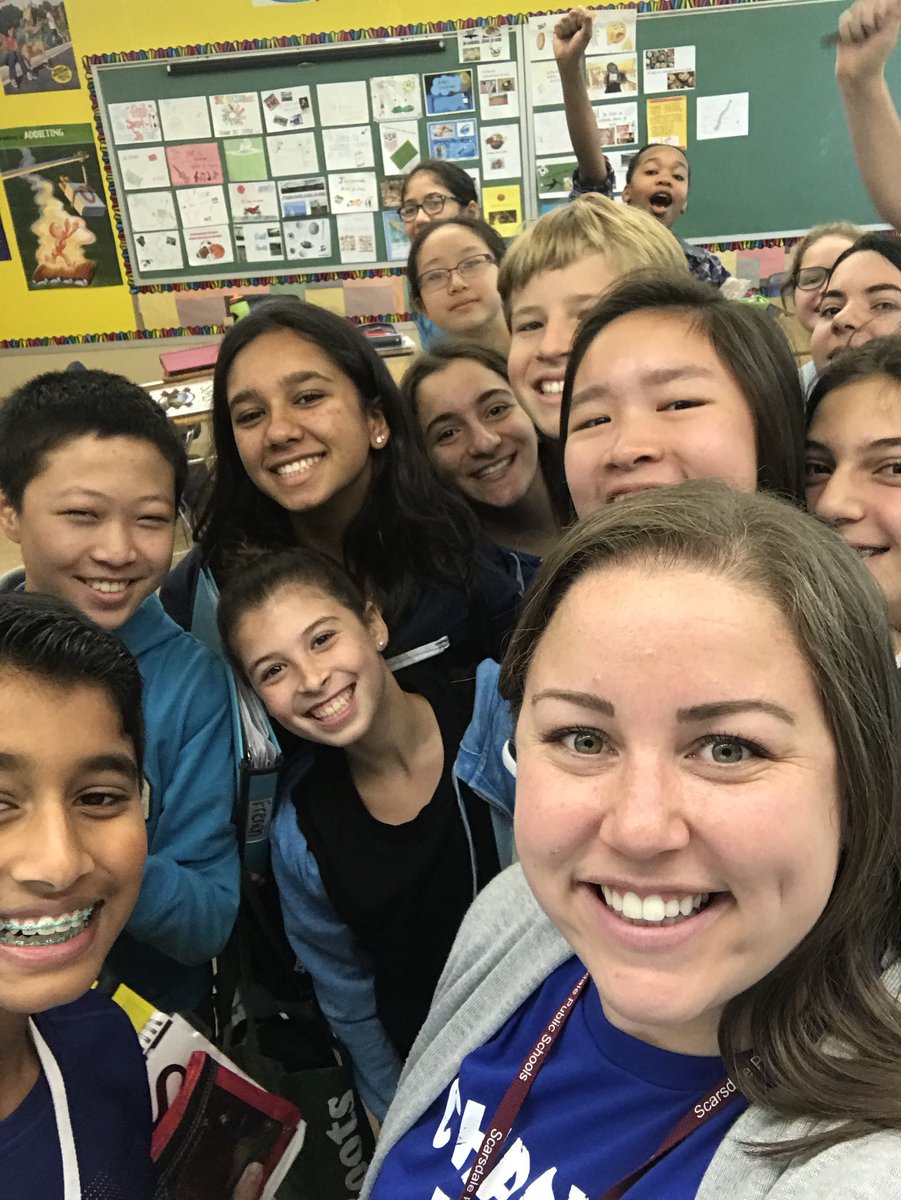 MmeHenrySMS's tweet photo. Fountain / CHOICE 8. So many students wore blue on Monday to #stompoutbullying that we couldn’t all fit in the selfie! #scarsdalemspride https://t.co/sUmecEcf2L