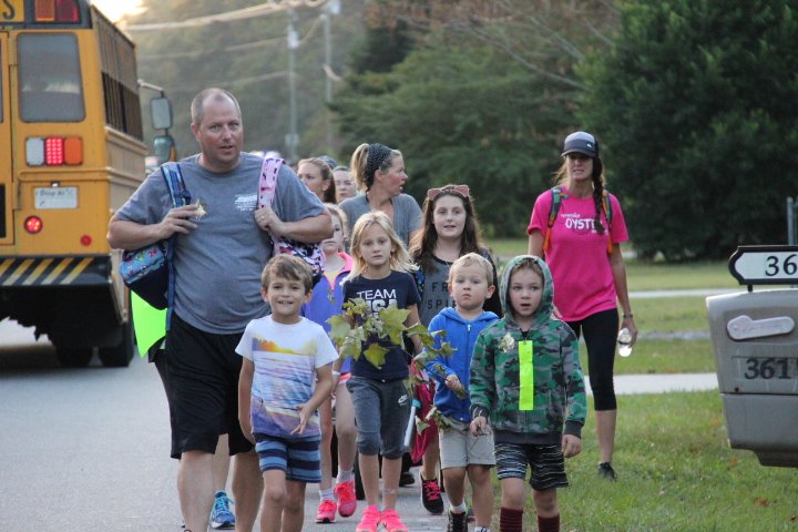 NewHanoverCoSch's tweet photo. Ogden Elementary students and families enjoyed participating in the International Walk to School Day earlier today. #WalktoSchoolDay https://t.co/Z4helq5A4j